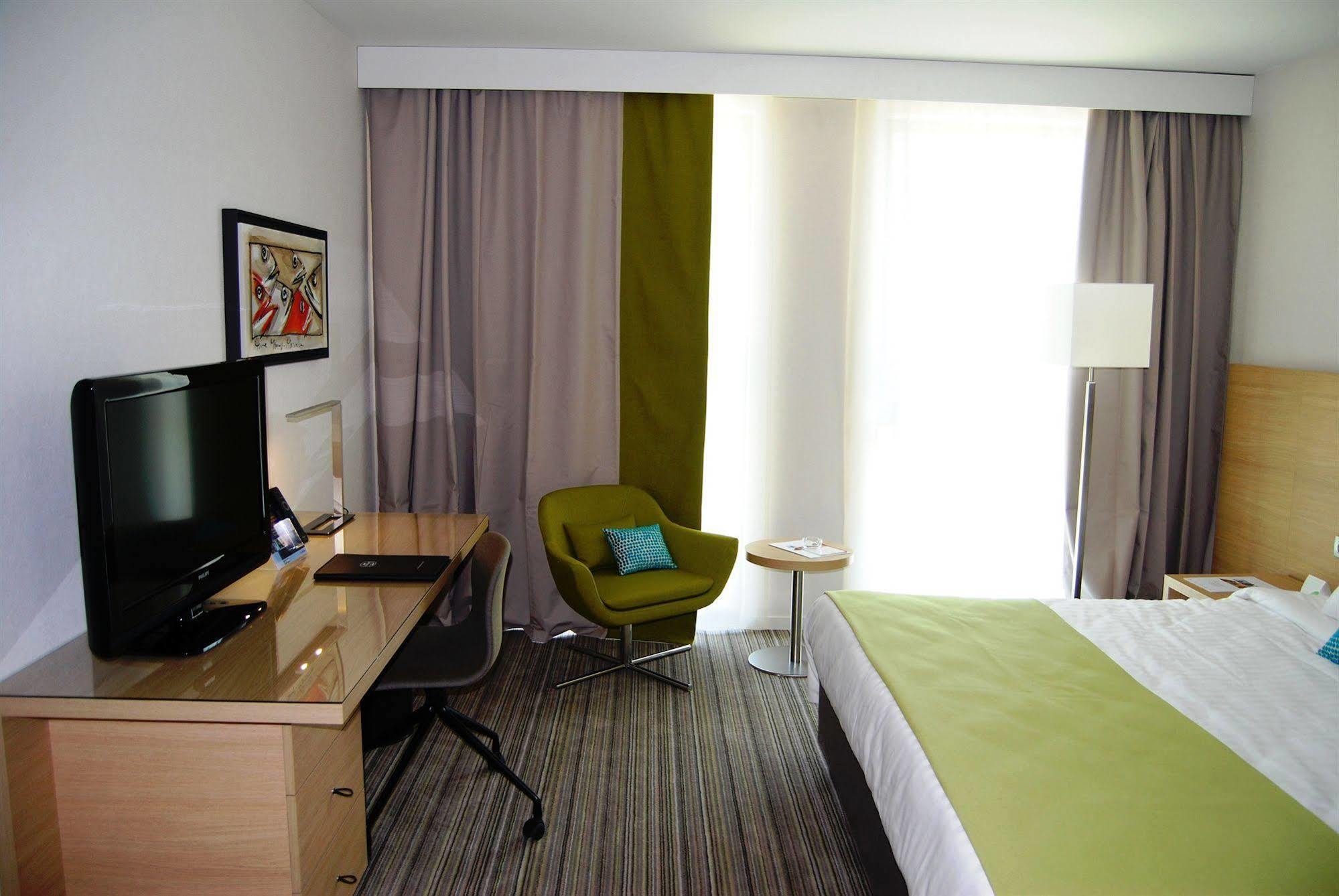 Courtyard By Marriott